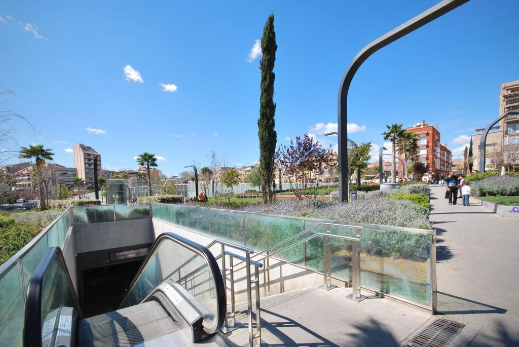 Hostal Badalona Luaran gambar